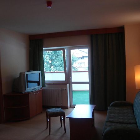 Hotel Seasons Tryavna Exterior photo