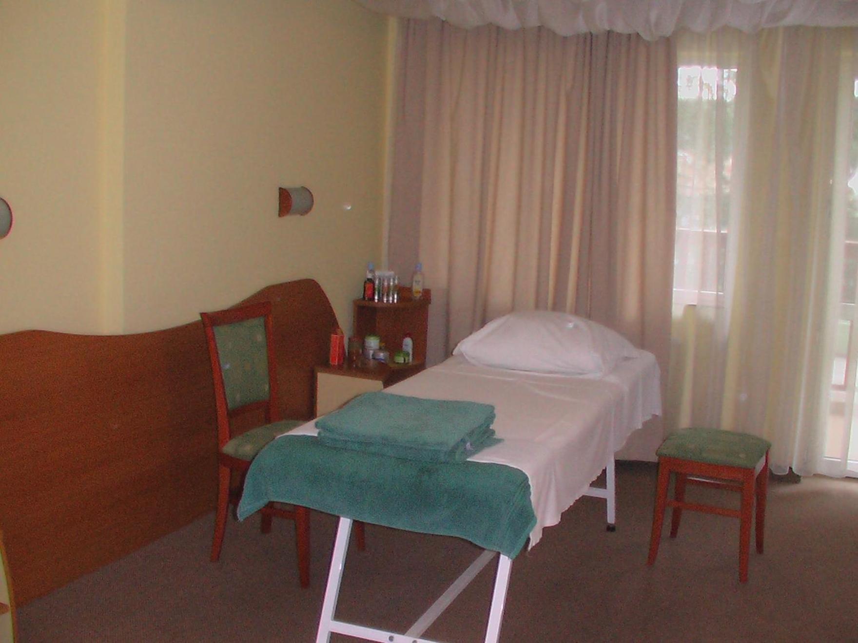 Hotel Seasons Tryavna Exterior photo