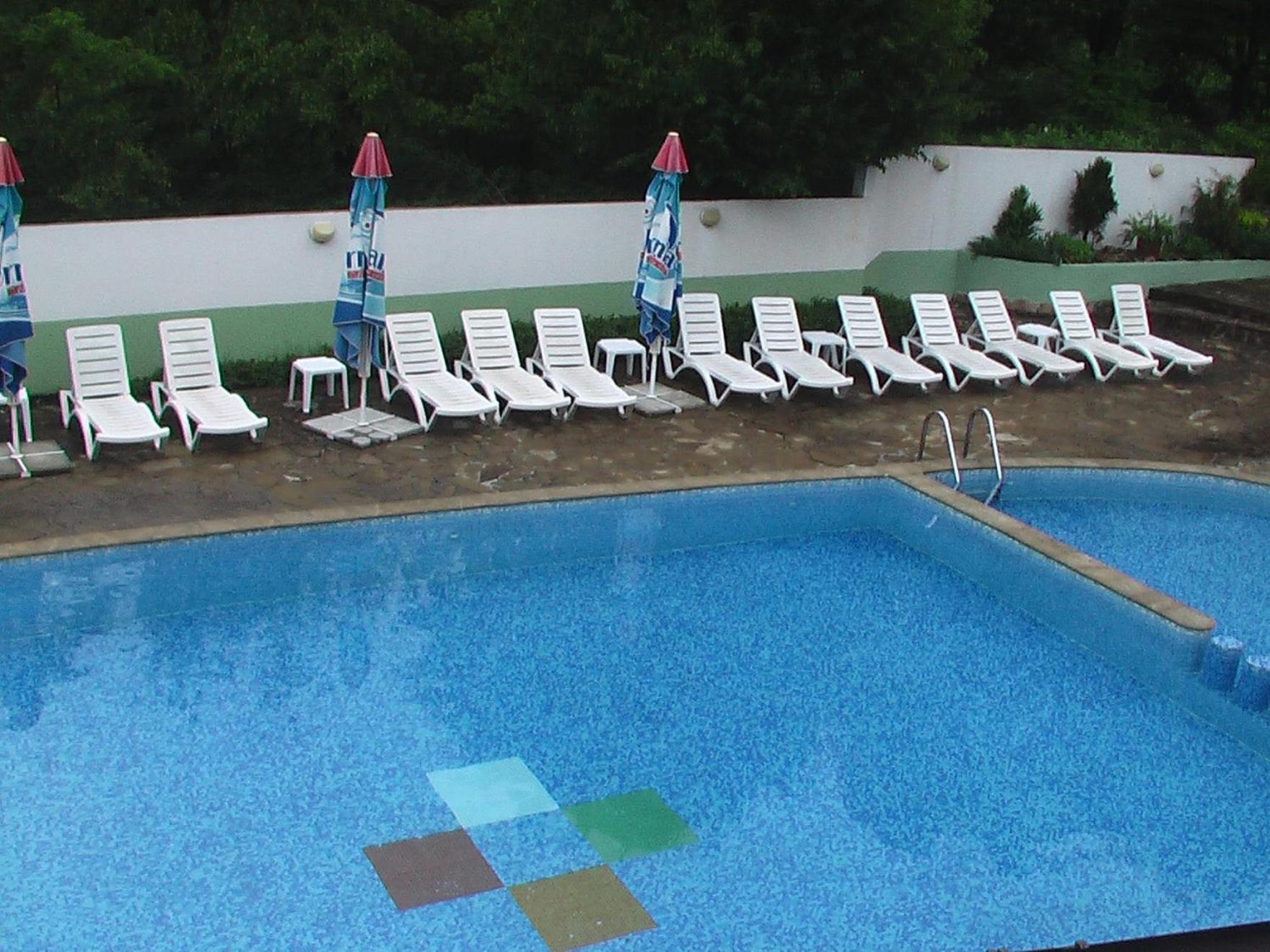 Hotel Seasons Tryavna Exterior photo